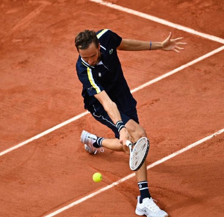 TES横扫BRO，Xiaohu极限生还后反打峡谷大战半决赛，强势挺进下一轮