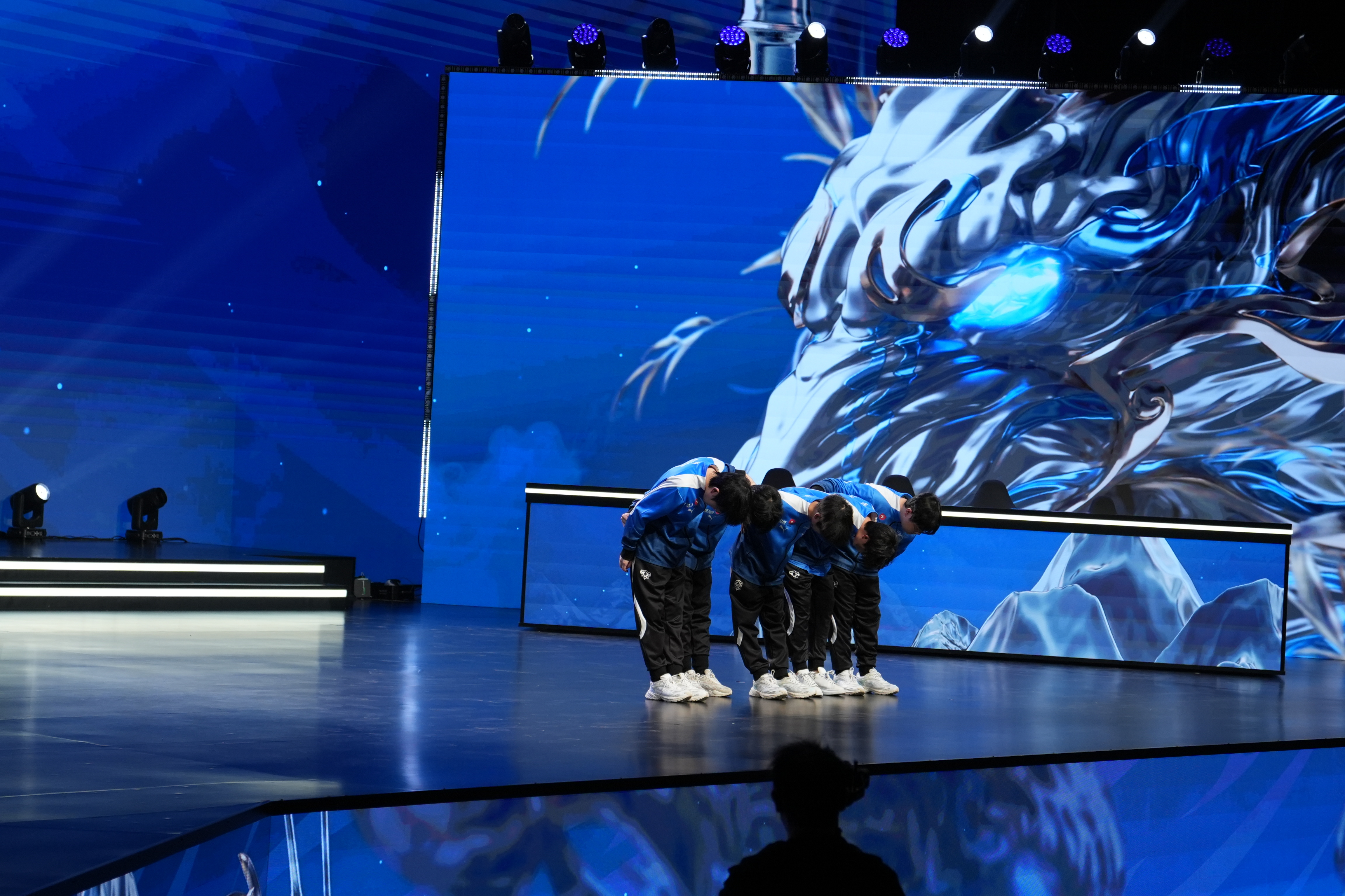 BRO横扫DRX,BDD关键团战开团秒人峡谷大战入围赛,技惊四座 BRO横扫DRX,BDD关键团战开团秒人峡谷大战入围赛,技惊四座