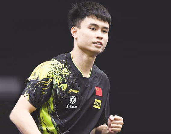 英格兰队翻盘日本队，马龙统治全场