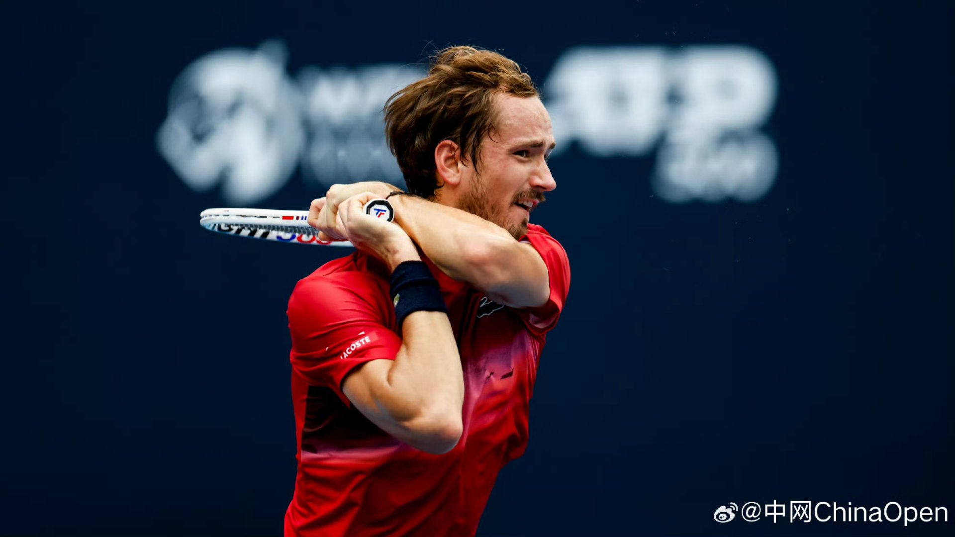 戴维斯杯绝杀法网，梅德韦杰夫带队取胜