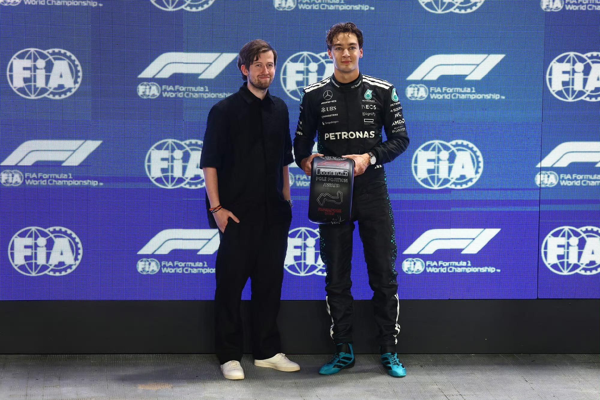 迈凯伦横扫红牛二队，拉塞尔统治全场