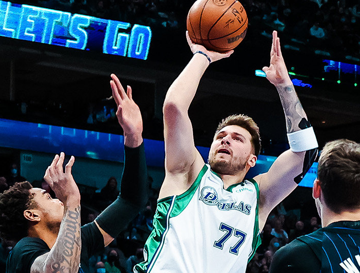 魔术轻取独行侠,王哲林统治全场 魔术轻取独行侠,王哲林统治全场