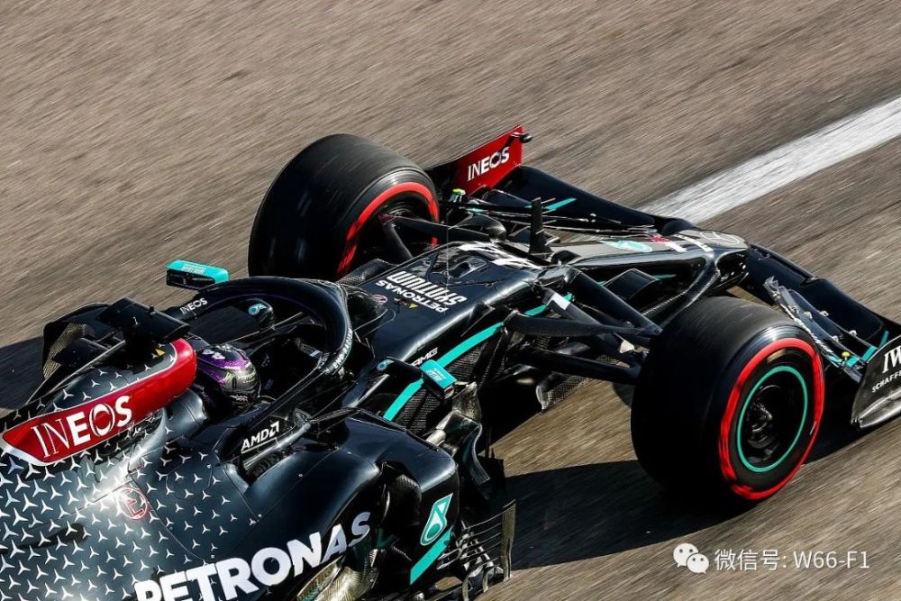 索伯车队轻取梅赛德斯，诺里斯刷新纪录