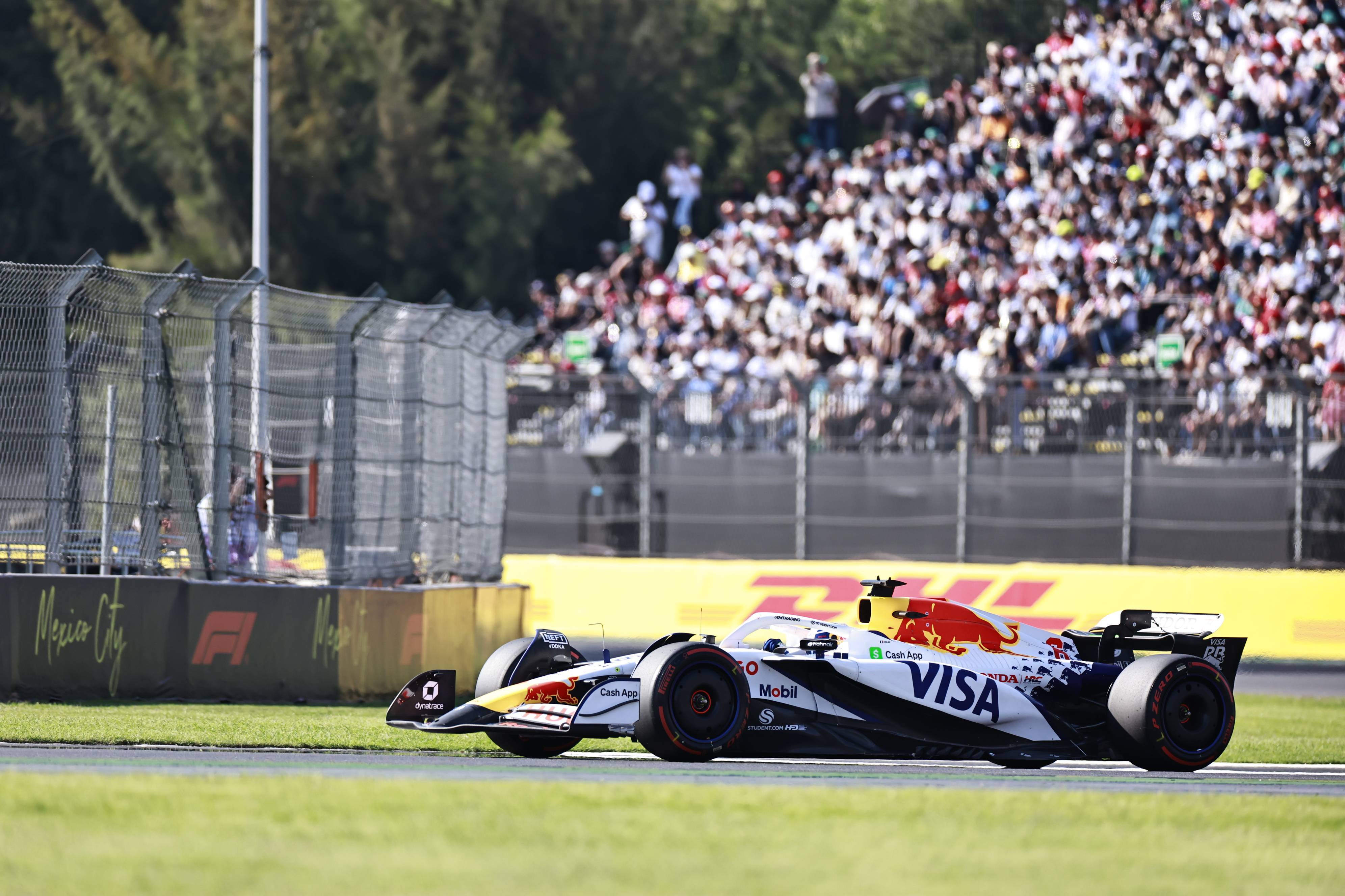 红牛二队绝杀法拉利，勒克莱尔扛起全队